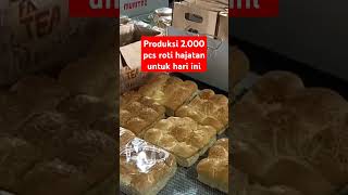 Produksi 2.000 pcs roti hajatan untuk hari ini - 081229292754 mulai 6.000 an aja #rotihajatan #bread