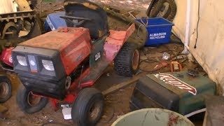 The tractor hoard grows by 1 ( Noma Canadiana )