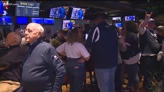 UConn Men's fans gather at Shea's Sports Bar hoping Huskies win