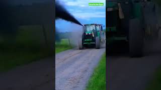 Deere 7810 on mad mood/Insane engine 8.1L power #shorts