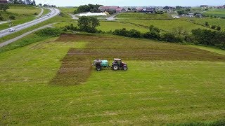 Spreading Liquid Manure | Valtra n141