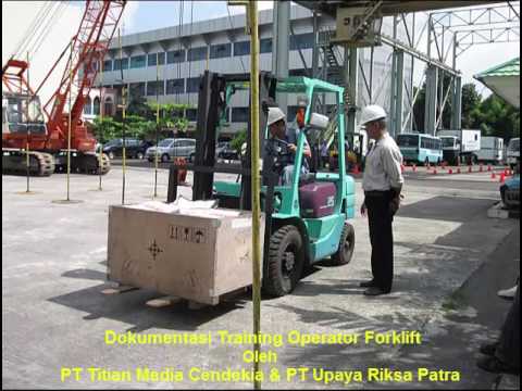 Dokumentasi Training Operator Forklift - YouTube