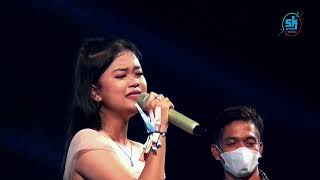 SK AMANDA  - BULAN DI RANTING CEMARA (COVER SK GROUP)