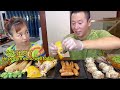 自私自利的人，永远都不懂分享#eating show#eating challenge#husband and wife eating food#eating#mukbang #asmr eating