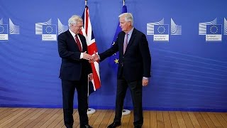 Brexit talks begin in Brussels