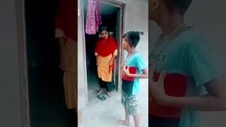 মেয়েদের পেটে কি সত্যিই কোনো কথা থাকে না #shorts #funny 🤣 ভিডিও.