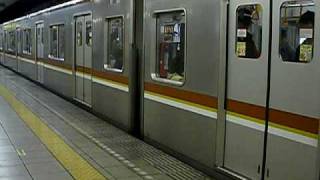 [tokyo metro]東京地下鉄7000系10連電車第10編成　桜田門駅ホーム