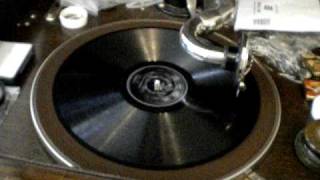 蓓蕾Bei Lei  - 78rpm   我愛上一個 人  78rpm Pathe 36314 -  1960