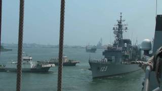 [20100801]護衛艦 DD123 しらゆき 出港2