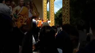 พระเบิ้ลโปรยทาน@วัดผาสุการาม 08-10-60