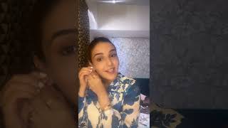 Jasmin Bhasin Ki Fans Ko Khas Makeup Tips