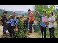 The Boy Sells Vegetables, She Helps Find Landowner and Negotiate Land Purchase for Thanh Boy