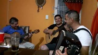 JUANCITO VILLALBA JUNTO CON LUISITO TORRES Y EL CAMBACITO HERRERA. guitarreada festejando la navidad