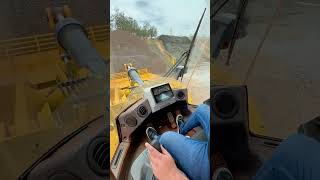 Comandos pá carregadeira sem volante #maquinaspesadas #pacarregadeira #caterpillar