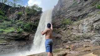 Barpuda waterfall in monsoon || hidenwaterfall near kaprada #barpudawaterfall #waterfalls #nature