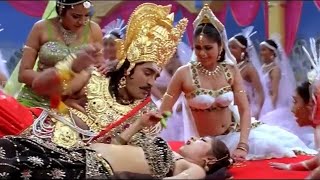 Srikanth Dance With Girls Nice Scene || Yamagola malli Modalaindi Movie || Shalimar Cinema