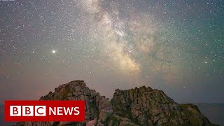 Coronavirus: Escaping to space in lockdown - BBC News