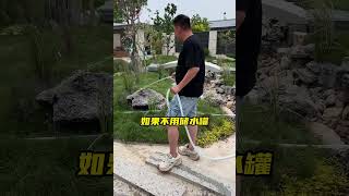 我以过来人的身份建议，院子里还是别种草坪