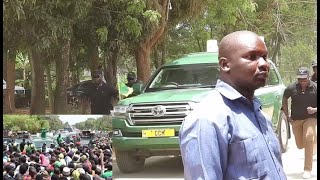 Shuhudia ulinzi kabambe wa Dkt. Magufuli aliposimamishwa na wananchi