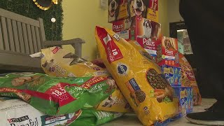 QCA Hy-Vee stores collecting pet products in annual drive honoring actress Betty White