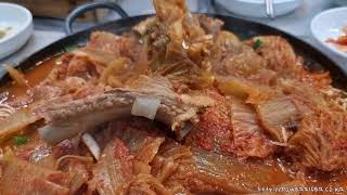 [4K] 전북 남원 맛집 - 운봉허브흑돼지전문점에서 갈비김치찜을 먹고 왔습니다. Korean food - Braised Pork Ribs Kimchi