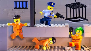 SHOCKING Moment As prisoner Gets Arrested!! LEGO City Prison Break
