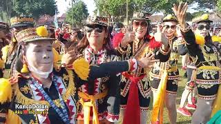 Heboh! Rombongan Dolalak Cantik | Tari Gugur Gunung HUT Bhayangkara di Alun-alun Kota Magelang