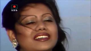 Bangladesher Swadhinata - Runa Laila ( Patriotic Song) দেশের গান