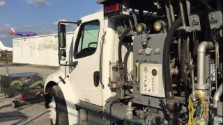 Jet-A fuel truck, unit 17333. Operation video