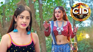 পূর্বী এবং শ্রেয়া জঙ্গলে একটি গোয়েন্দা অভিযানে গিয়েছিল   || সিআইডি CID ||crime series 2025