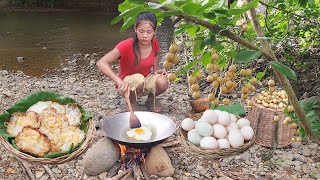 Survival in rainforest, Pick Egg and fruit for survival food, Cooking egg for dinner