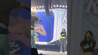 LMAO Momo got framed 😭#TWICE_5TH_WORLD_TOUR #TWICE #TWICEinARLINGTON #TWICEinDallas #트와이스