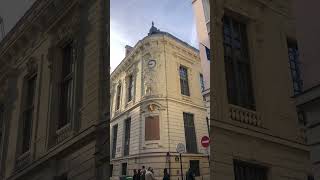 Building with a clock in Paris France 🇫🇷