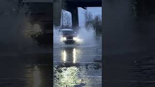 Паводок і дріфт на Дніпрі! Украина, повінь,Toyota, новини Київ, повінь в україні, наводнение в Киеве