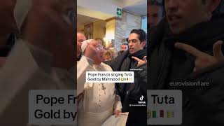 Pope Francis singing Tuta Gold by Mahmood 😭 | 🇮🇹 Sanremo 2024, Italy Eurovision 2024 | #shorts