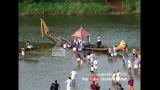 Aranmula 'Thiruvonathoni reached at Aranmula Parthasarathy Temple