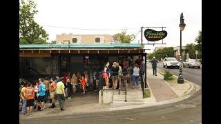 The queue for Franklin Barbecue