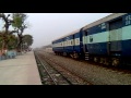 roaring et wdp4b hits 90kmph with 25coacher darbhanga mysore bagmati express