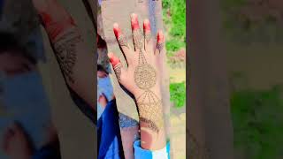 Mehndi Design for girls in simple and Back hand mehndi Design #ytshorts #handmehndi #mehndidesign