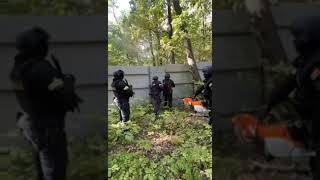 Echipa FULGER în acțiune Police and a fence again #fence #police #moldova #romania #policefunnyvideo