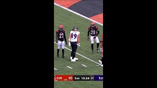 Zay Flowers with a spectacular catch for a 52-yard Gain vs. Cincinnati Bengals