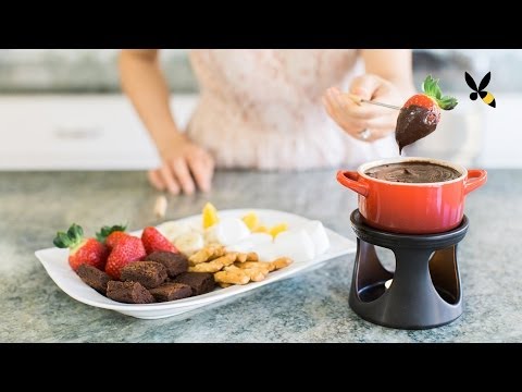 Chocolate Fondue Recipe and Tips - HoneysuckleCatering Chocolate Fondue Recipe and Tips - HoneysuckleCatering