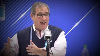 Giants GM Dave Gettleman is a funny guy, check his mad mic skills!
