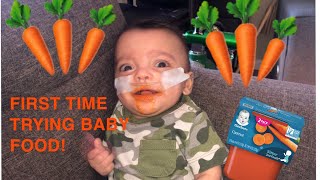 PREEMIE TRIES BABY FOOD FOR THE FIRST TIME!