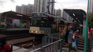 輕鐵第三期列車 1100+1096@705駛離天耀站