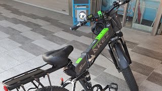 我是AKEZ電動腳踏車，不是微型電動兩輪車，不用掛牌，安全帽，就是比腳踏車省力。#自行車#AKEZ電動腳踏車