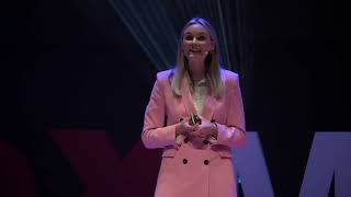 The Remarkable Resilience of the Brain | Helen Nuttall | TEDxManchester