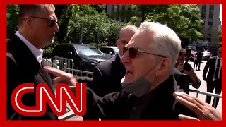 See how Trump camp reacted after De Niro slammed Trump outside courthouse