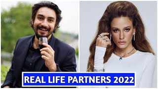 Serenay Sarikaya Vs Umut Evirgen Real Life Partners 2022, Height, Net Worth, Facts, Age, \u0026 More