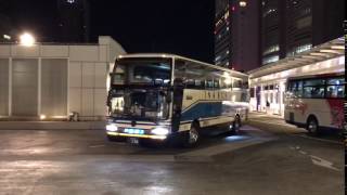 伊那バス(貸切車)バスタ新宿にて。